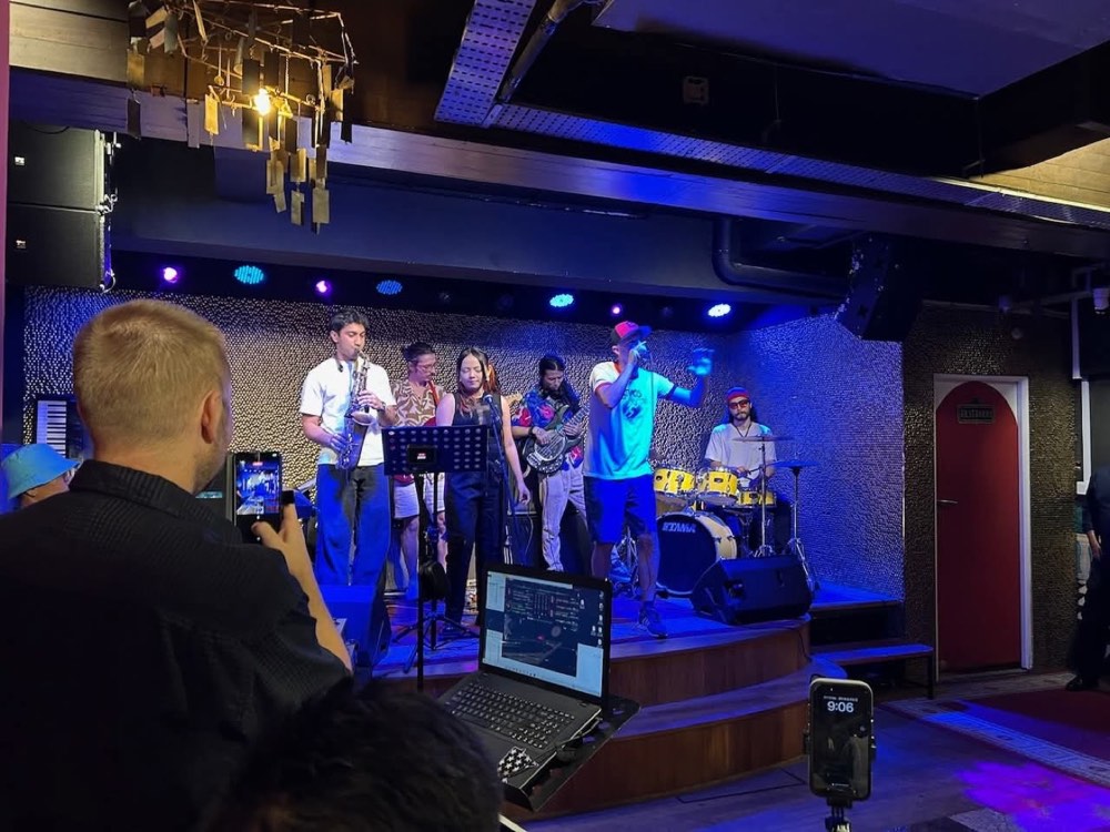 Mr.Boz Entourage @ Blu Jazz