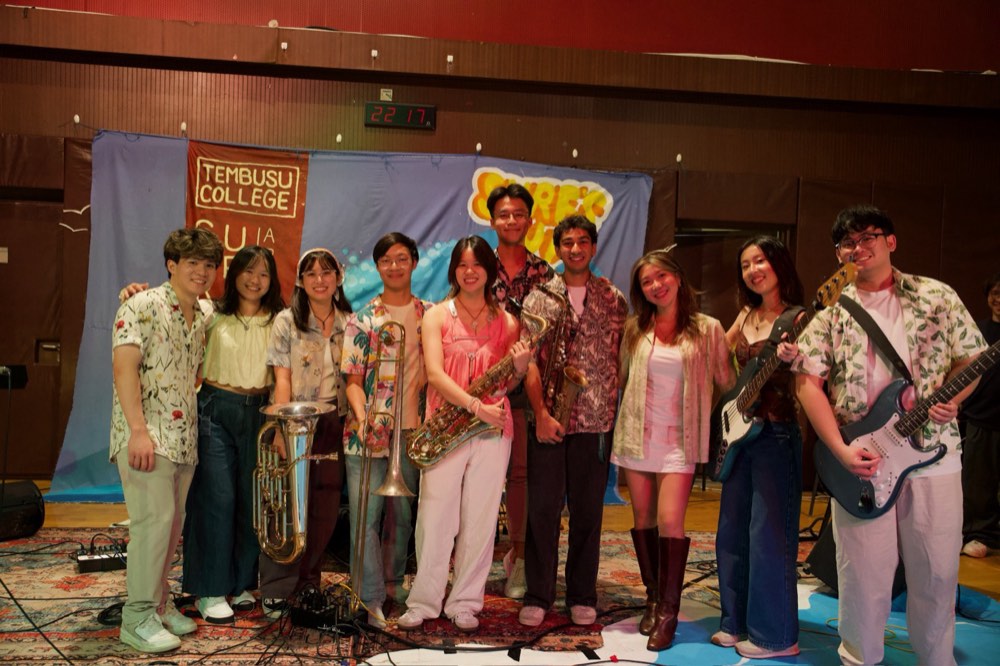 Surf's Up performance